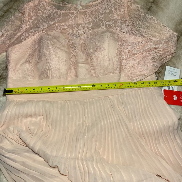 JJ’s House A-Line Scoop Neck Ankle - Length Dress with Pleated - Picture 13 of 17